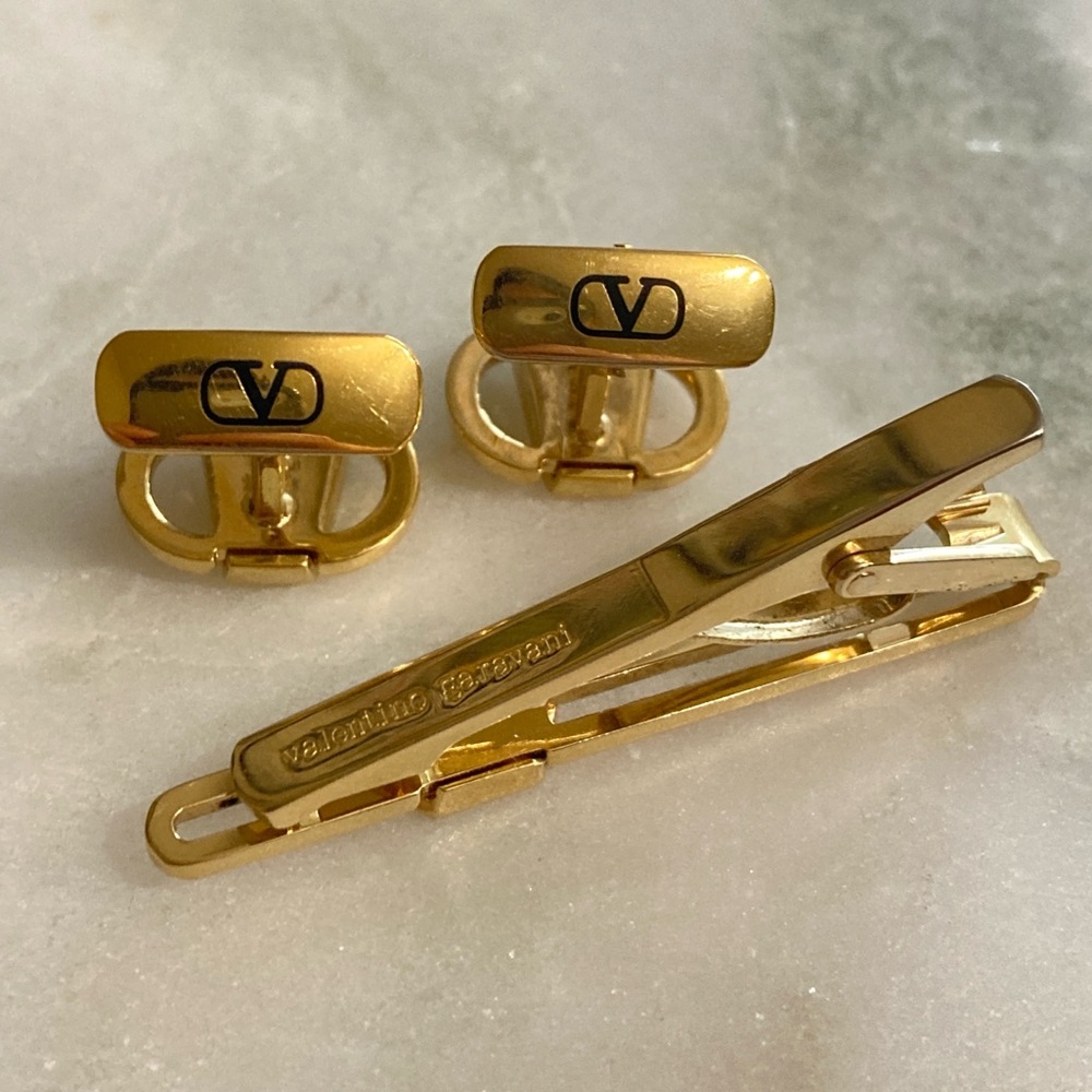 Valentino Cuff Links + Tie Clip Set - Picture 5 of 8